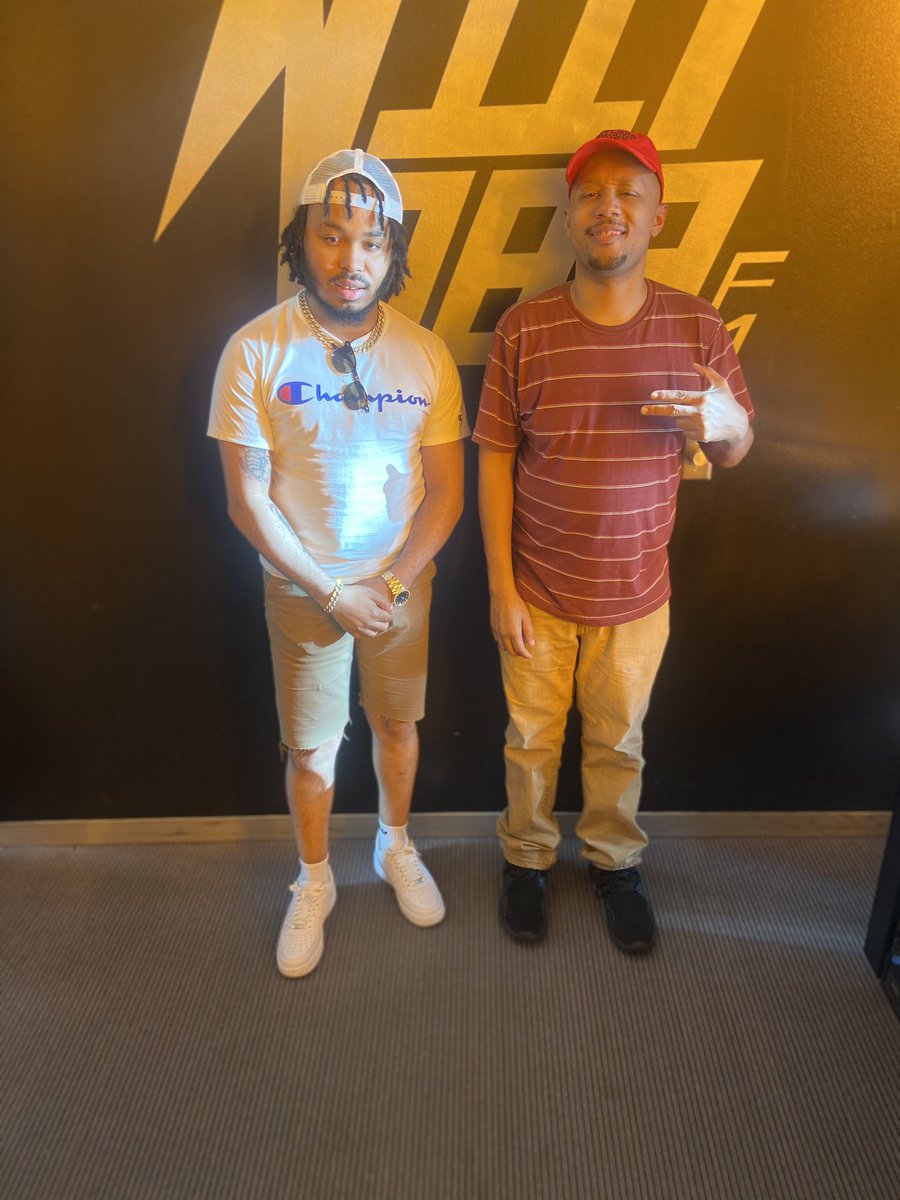 thereal_lyrik's tweet photo. Had an eventful time with @fusionradio08 😎✊🏽🖤. Brian is definitely the guy to tap in with🐐‼️. I even met other talented artists🙏🏽🔥💯. #ALBUMMODE #4WayVision 

#RealShitTho #LyrikToldYaaSooo #HumbleConfidence #TheMarathonContinues 
#4EverBryana #DaeDaeWorld https://t.co/h410mWhrUb