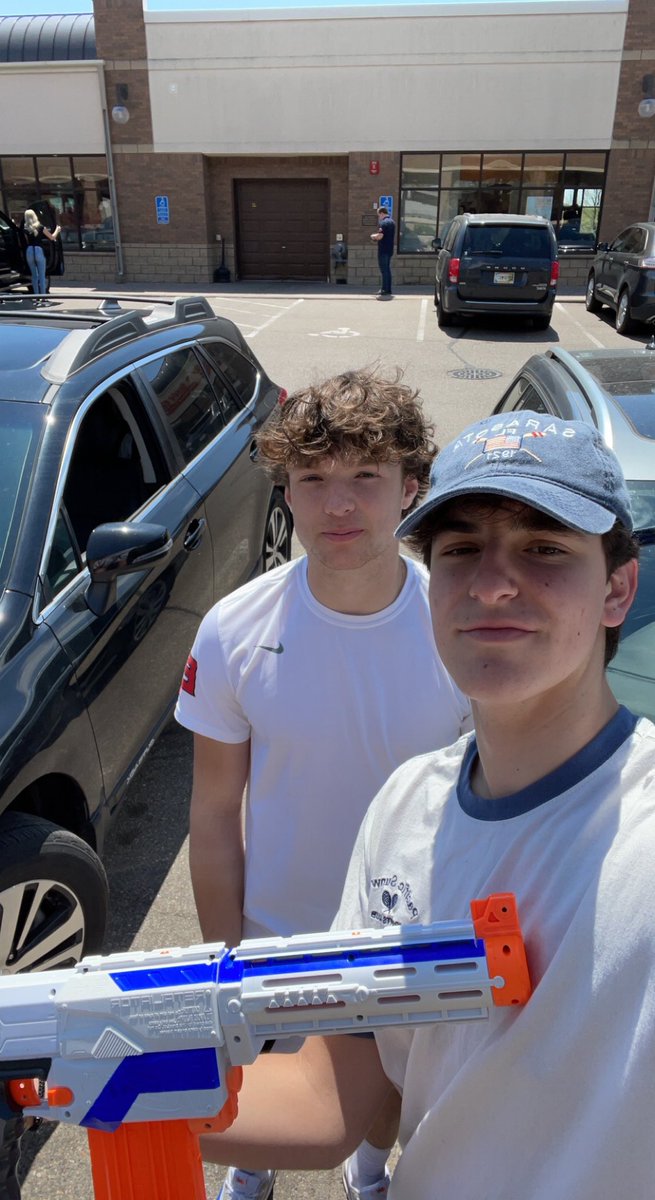thehodie's tweet photo. Ethan kills Jacob zell @ephsnerfwars22 https://t.co/9d2Znei48J