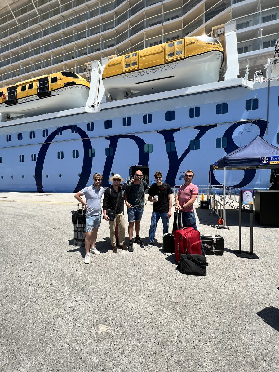Thanks for having us <a href="/RoyalCaribbean/">Royal Caribbean</a> <a href="/NickWeirShowbiz/">Nick Weir</a>! Odyssey Of The Seas certainly went back to the 80s! ❤️😎