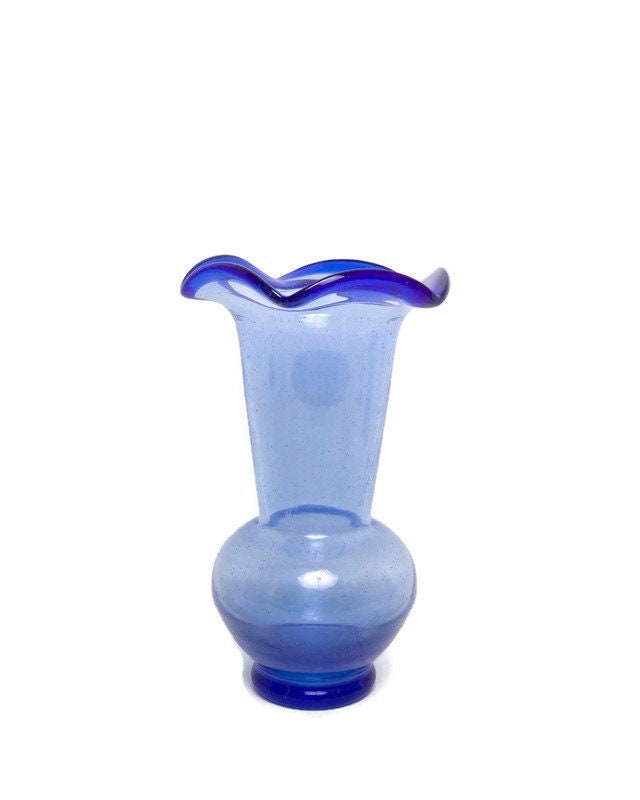 vintagegalleria's tweet photo. Vintage Mexican Bubble Glass Vase Hand Blown Cobalt Blue Bullicante Deep Cobalt Ruffled Rim Floral Arrangement Wedding Retro Decor https://t.co/MEoAR2dkIf SHOP LINK IN BIO #mexicanglassvase #mexicancobaltvase #bubbleglassvase #cobaltglassvase #ruffledvase #bubbleglass https://t.co/Xa8w5ZD3cd