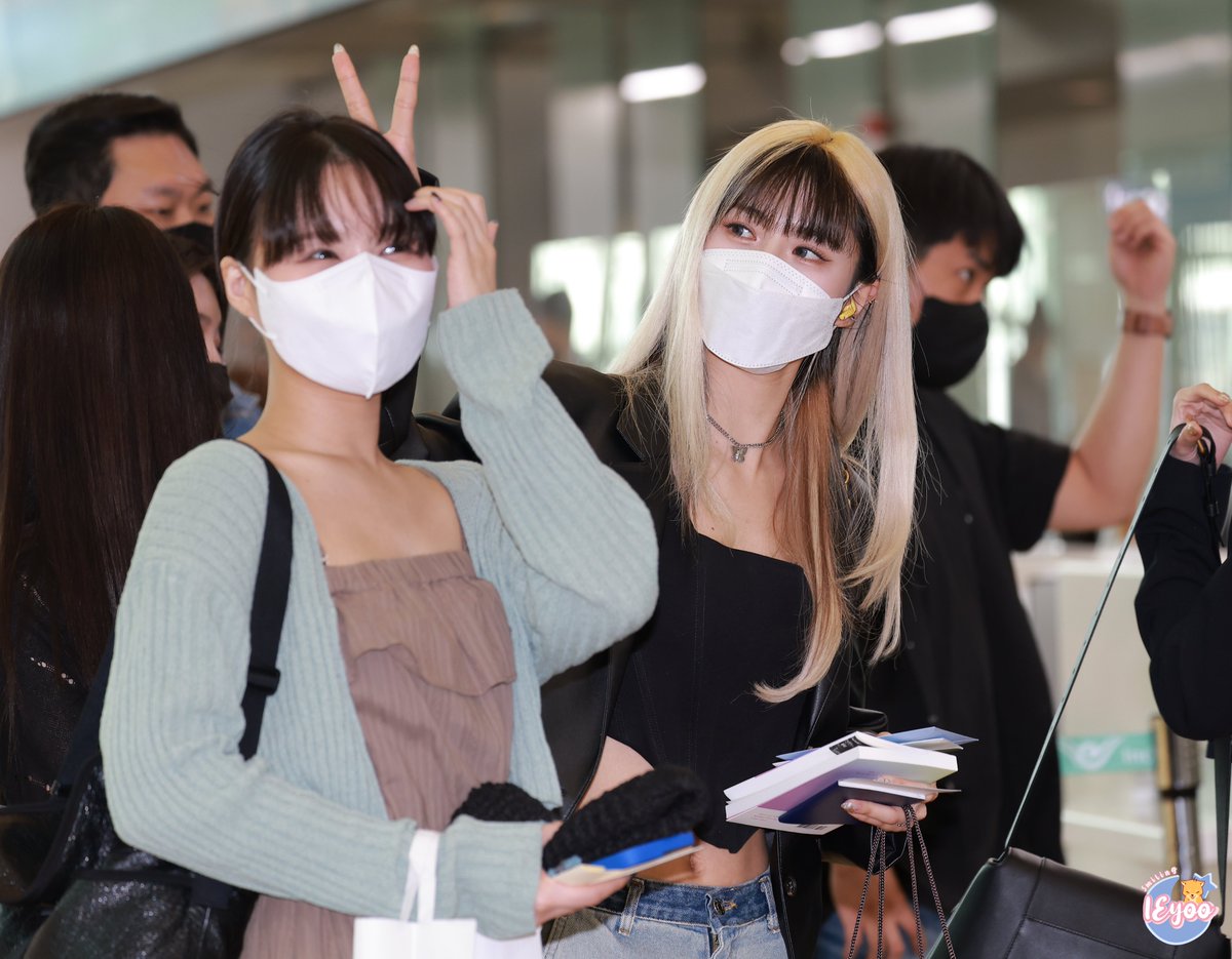 220514 ICN Departure HQ  ICN 출발 HQ

#드림캐쳐 #dreamcatcher
#시연 #SIYEON #유현 #YOOHYEON     
<a href="/hf_dreamcatcher/">드림캐쳐 Dreamcatcher</a>