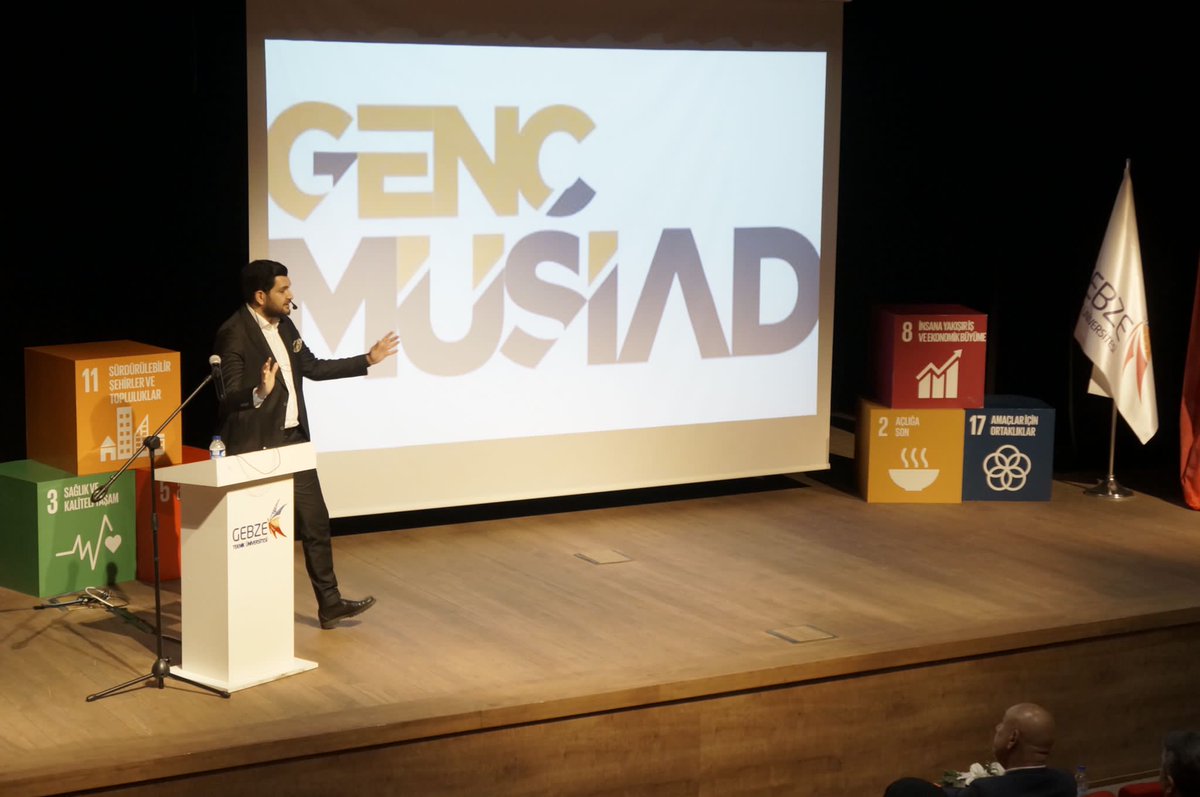 Gebze Teknik Üniversitesi 

Sürdürülebilir Kalkınma Kulübü tarafından organize edilen “Küresel Sürdürülebilirlik Zirvesi”nde Aile Şirketleri ve Ortaklık konularını ele alındı.🤝

Üniversiteli arkadaşlarımızla yarının dünyası için bugünden neler yapabileceğimiz konuşuldu.🌍