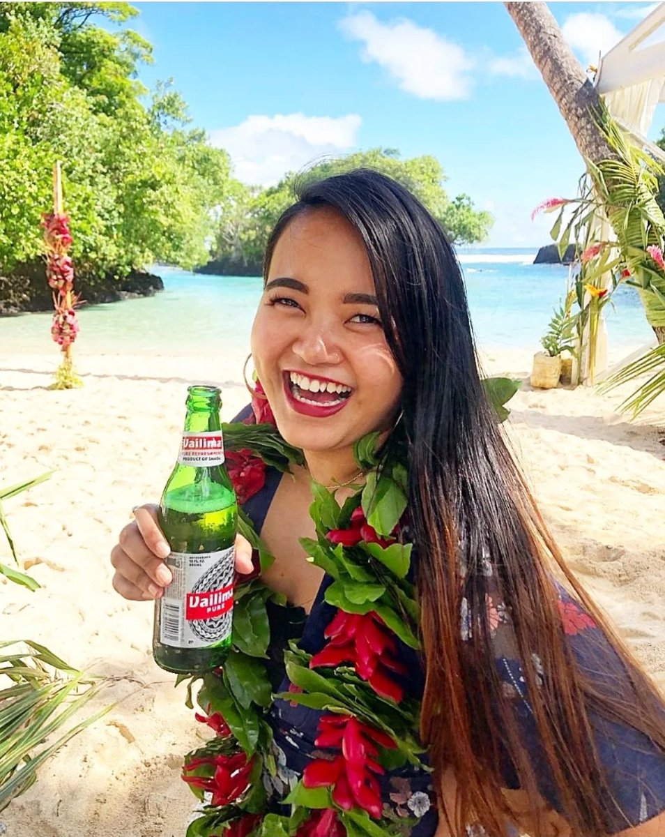 VailimaOfficial's tweet photo. 😊Vailima will always put a smile on your face. Have a great week everyone😁 

📸 @ninasnts____ 

#Vailima #TheTasteOfSamoa https://t.co/qwxvWrVhdj