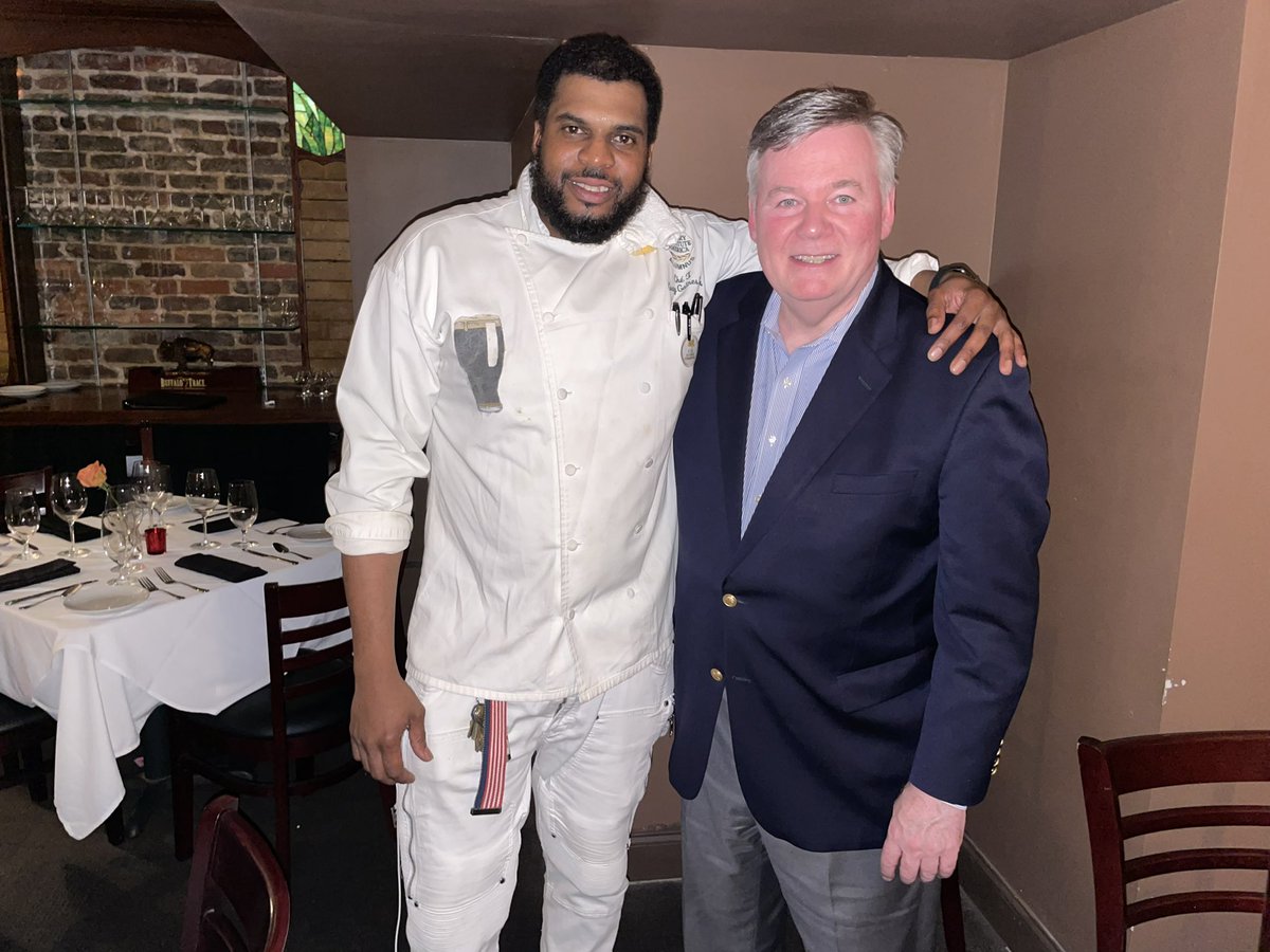AirCheGravy's tweet photo. Big Cloth Talk. It was an honor cooking for my Mentor and the President of The Culinary Institute of America last night. He flew in from NY and pulled up on the kid! Honorable salute from a student to a legend in my craft. 💚💛 #BigAlumniStatus #Proud2BeCIA #ForThePure #StayFresh https://t.co/rrro7ij5Zn