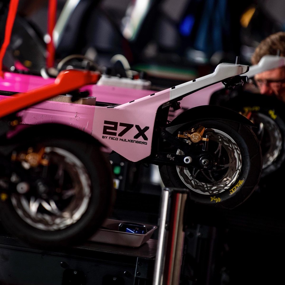 beginning of the world’s first micromobility racing series in London this weekend ⚡️🚀 and I am more than happy to be part of this new sport and entertainment experience. Check out <a href="/eSC_LIVE/">eSkootr Championship ⚡🛴</a> for some highlights and upcoming races! 

#eSCRacing #eSkootr