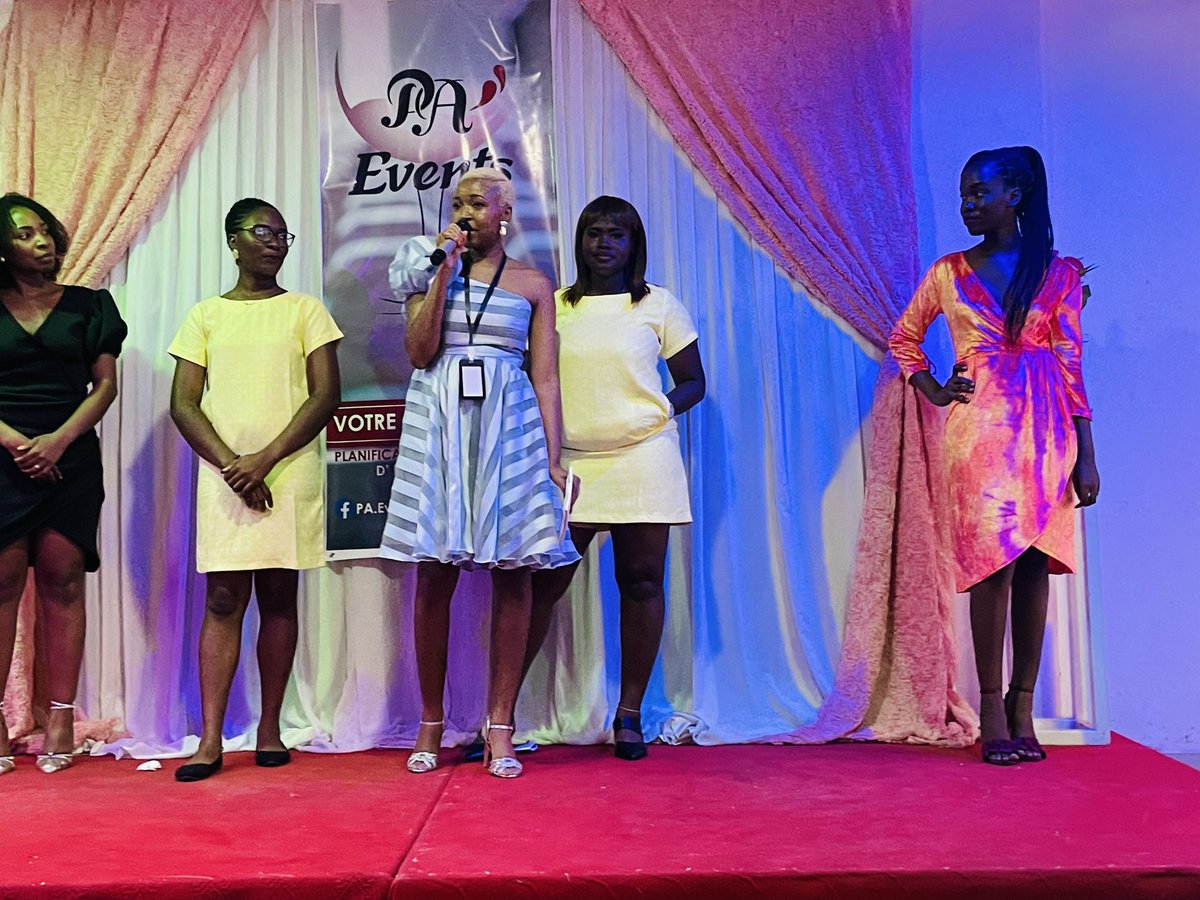 ActuEvent2Fifi's tweet photo. Défilé de marques :
- Les dames d’abord
- Les ateliers Blackshadzs
- Ci Si
- Apo bio Bags
#PA_Events #ConferenceDebat https://t.co/GYtMTbhcQ2