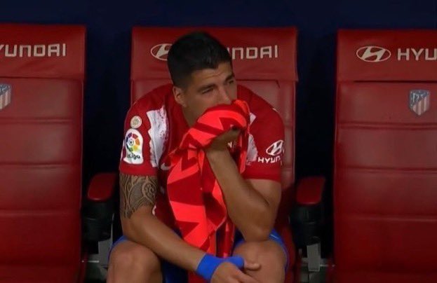Capitano_M14's tweet photo. - تالق مع اياكس
- تألق مع ليفربول المتهالك وحقق الحذاء الذهبي في عز ميسي وكريس
- حقق الكوبا مع الارغواي
- حقق 5 بطولات مع برشلونة في اول موسم وحقق الحذاء الذهبي للمره الثانيه في عز ميسي وكريس ايضا.
- حقق الدوري للاتلتي في عصر ميسي وزيدان 
بكل بساطة اعظم مهاجم في تاريخ كرة القدم❤️ https://t.co/6PqOxzKoKs