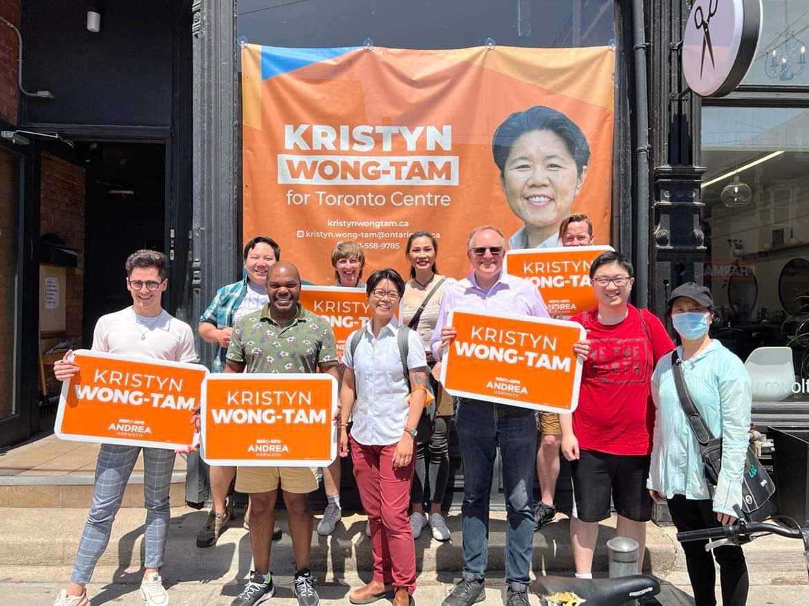 bfchangTO's tweet photo. Birthday joy! After brunch with some good friends like @ChrisMoiseTO @nicolerobicheau and special guest @MPJulian we went out to canvass across #TorontoCentre! 

People across #TorCen know and love @kristynwongtam &amp; the work we have planned as @OntarioNDP govt. #OntarioVotes https://t.co/4Lc0c1jA2l