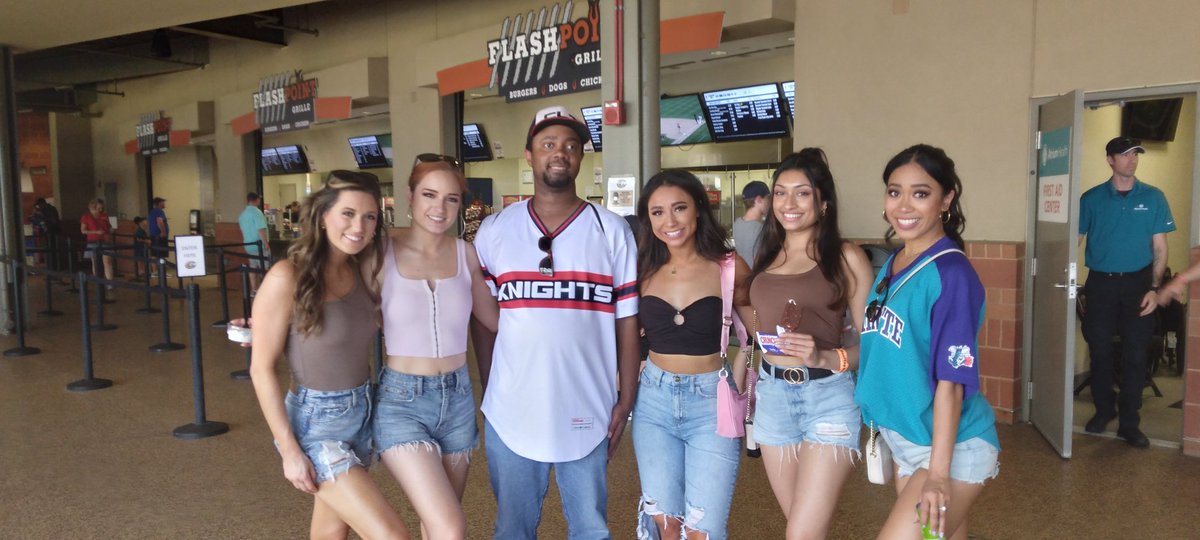 RiskyBusinessLM's tweet photo. Enjoying a great day at the @KnightsBaseball game with some of @thehoneybees from the @hornets!! #FunKnights #AllFly https://t.co/gXotCiiLoU