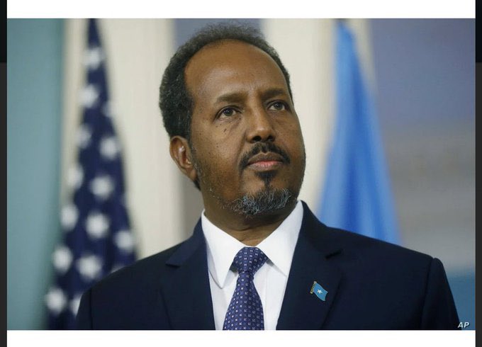 UwaisQerni's tweet image. Make no mistake; history has been made!

15 May 2022 is a defining battle for normalcy after five years of polarisation, revenge, fake nationalism &amp;amp; populism.

We are here to witness ripe for change!

Congrats Mr. #President. 
#somaliaelctions2022
#LetsMoveOn