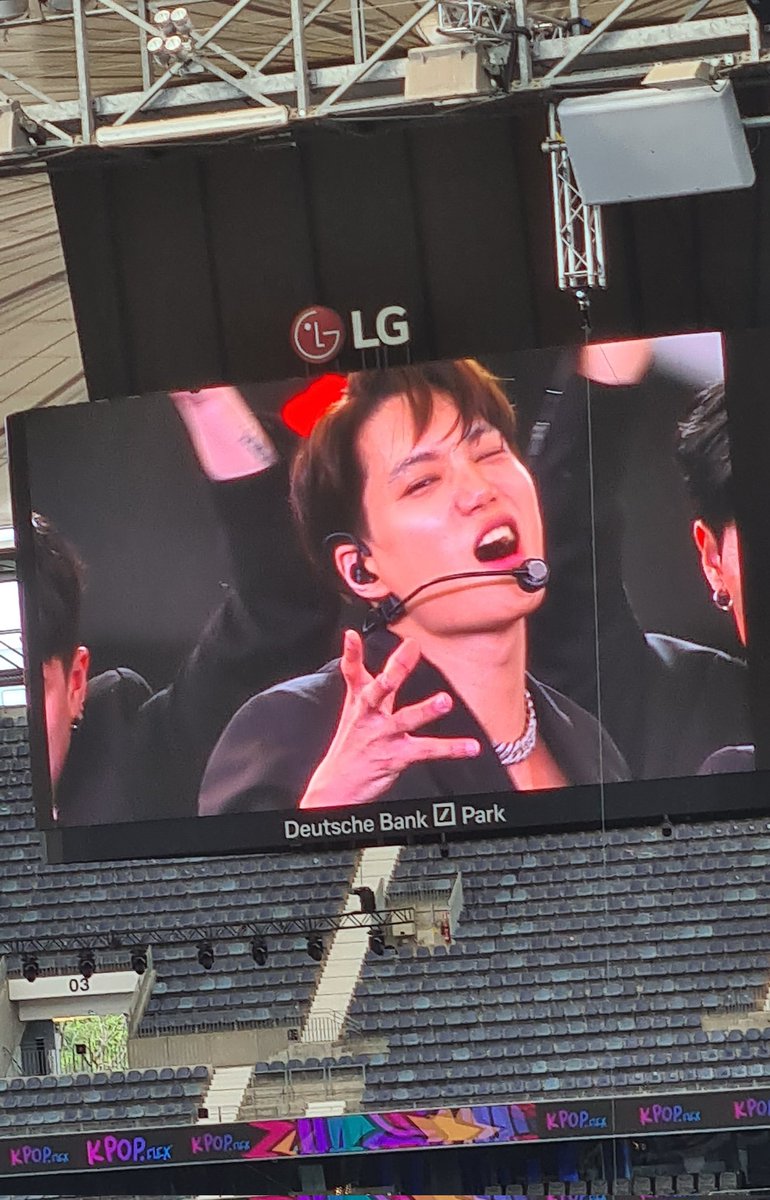 bee_eevee's tweet photo. #KAI 
#KPOPFLEX 
#EXO https://t.co/pw6OpRZdF7