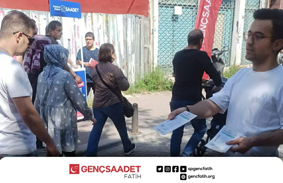 SPGencFatih's tweet photo. ⚖️Adil Devlet 
⚙️Adil Paylaşım
SENİNLE OLUR 😊 

Gündüzleri stant, geceleri saha çalışmaları ve çay sohbetleri ile
#İnsancaYaşam için karınca misali azimle ve gayretle çalışmaya devam ediyoruz.

Partimize ilgi gösteren ve üye olan genç arkadaşlarımıza teşekkür ederiz. https://t.co/ttWL8oA9yd