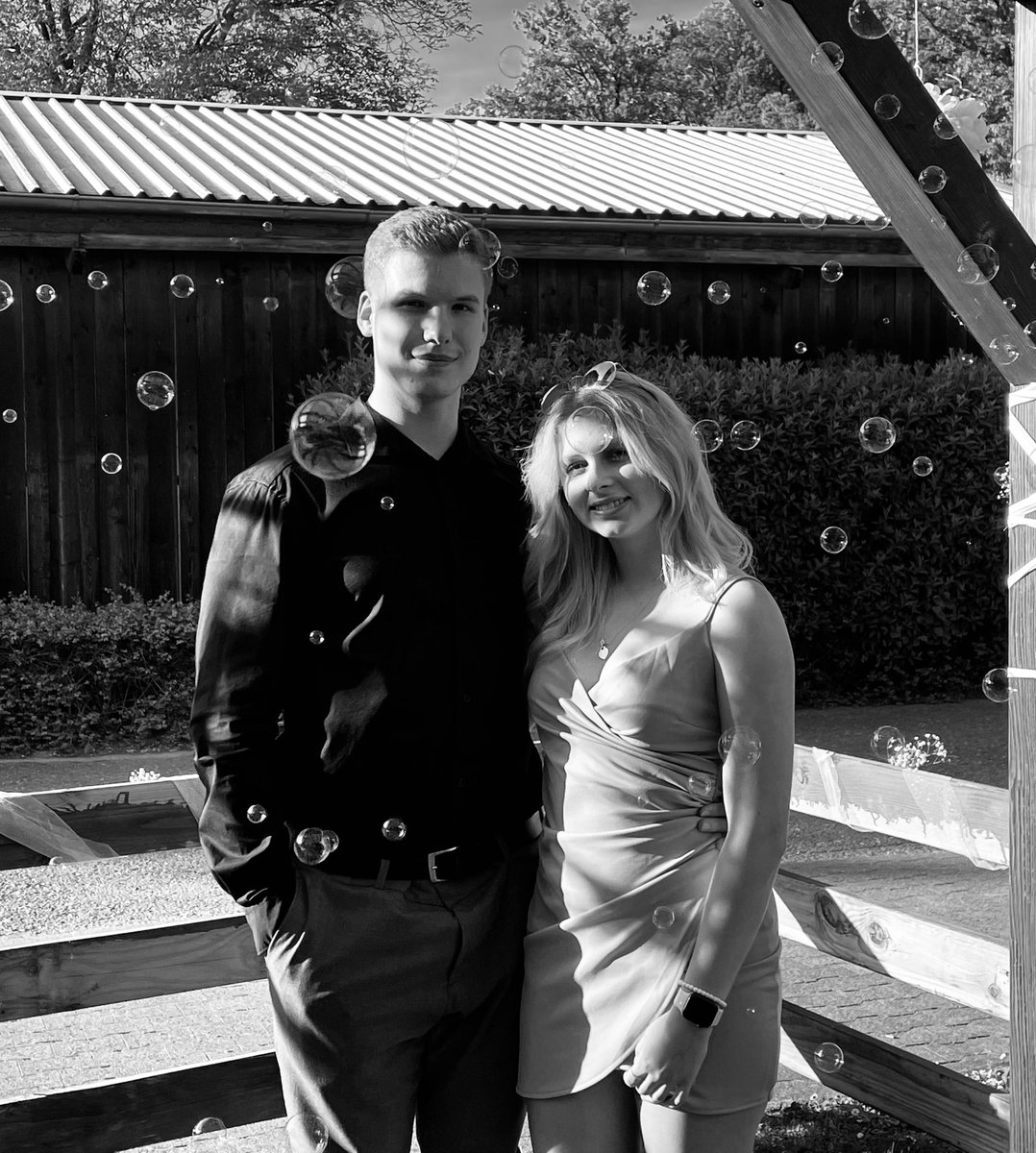 Devin Mark tweet media