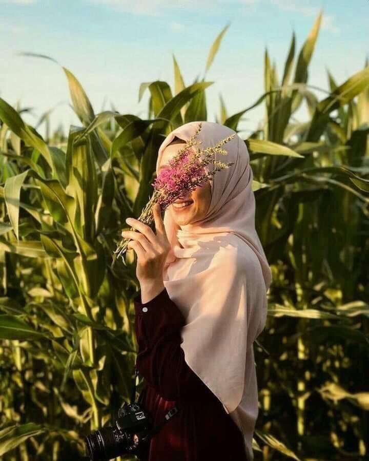 WHIKLI's tweet photo. 📌
Avrat = Arapça "#kusurlu" demektir.
Manita = İtalya' da "#el_altındaki #kadın" demektir.
Flört = İngiltere' de "#oynaşılan_kişi” demektir.
Hatun= Türkçe' de "#en_değerli #hazine" demektir....💞
Bir adam size #Hatunum demişse..
Elini sıkı tutun...bırakmayın... https://t.co/TglWqd0UGV
