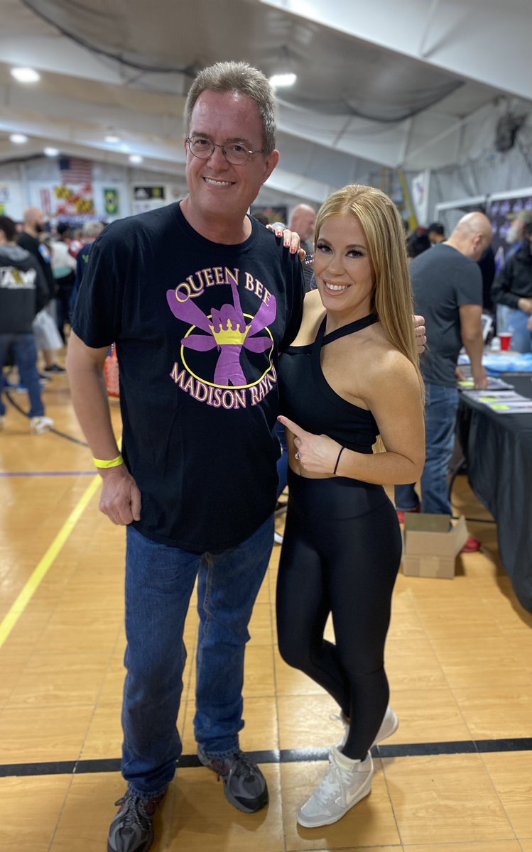 A wrestling fan convention is just not complete without @IMPACTWRESTLING Knockout and Locker Room Leader @MadisonRayne. #BaltimoreCelebfest4