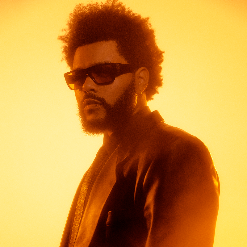 billboard's tweet photo. .@theweeknd is the winner of Top R&amp;B Male Artist at the 2022 #BBMAs! 🔥