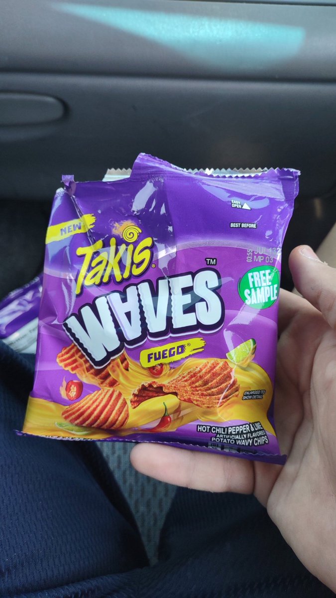 IdleBarrel0's tweet photo. Thanks for the sour bite @TakisUSA #freetakis https://t.co/n3rgoEWmU8