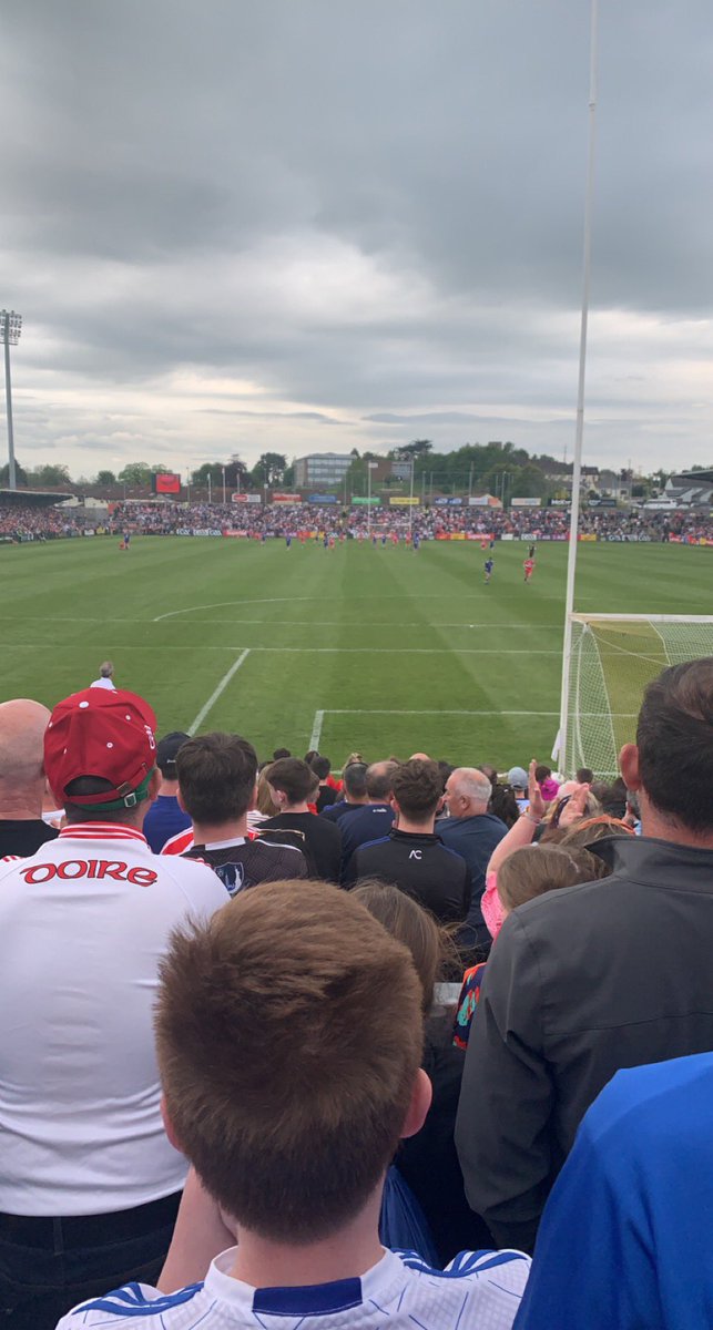 Hard to bate Ulster Football. A bureau de change sponsoring the pitch, a man wearing 2 hats and Billy Ray Cyrus playing for Monaghan. #GAA
