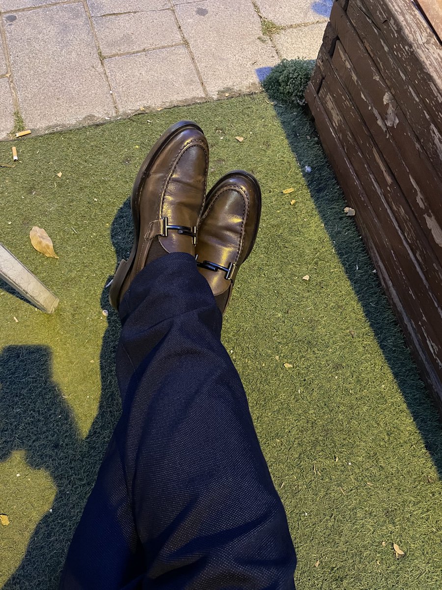 E__Barranco's tweet photo. A un hombre
también le
definen
sus zapatos😉
#postureando https://t.co/VmHwxDNSBe