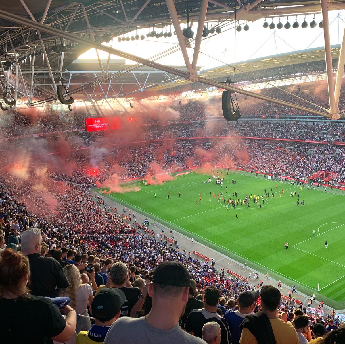karisslori's tweet photo. 6 months pregnant and climbing to the top of the third tier was well worth it! #FACupFinal #Liverpool #LiverpoolFC #Wembley https://t.co/X9jf2XiMnr