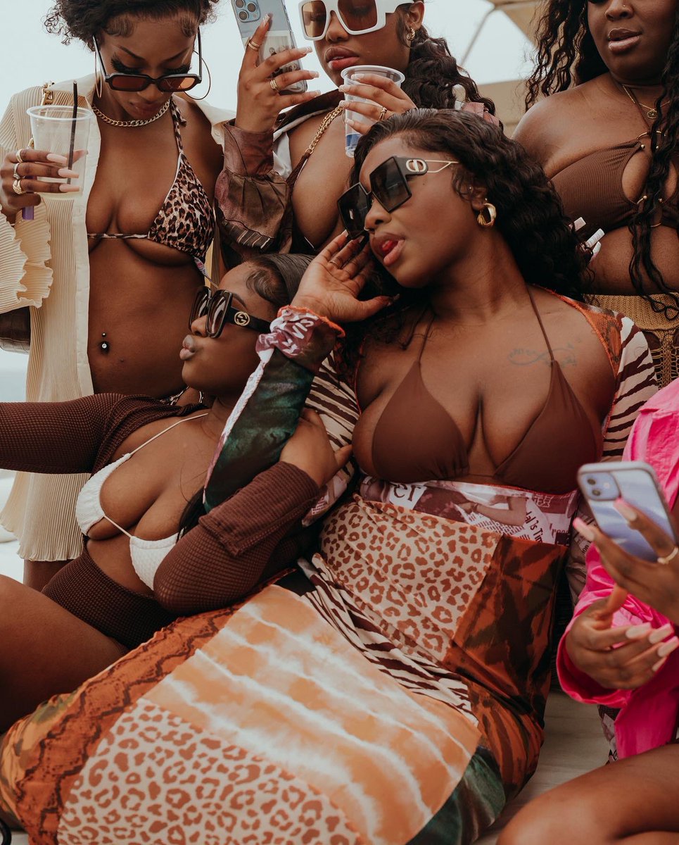 omolayo_ldn's tweet image. Best way to turn 21 🤎