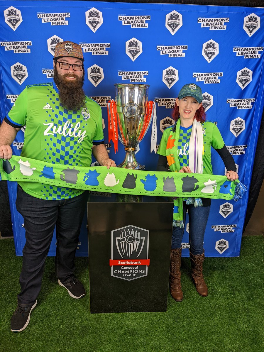 Kings of Concacaf!! #CatScarf