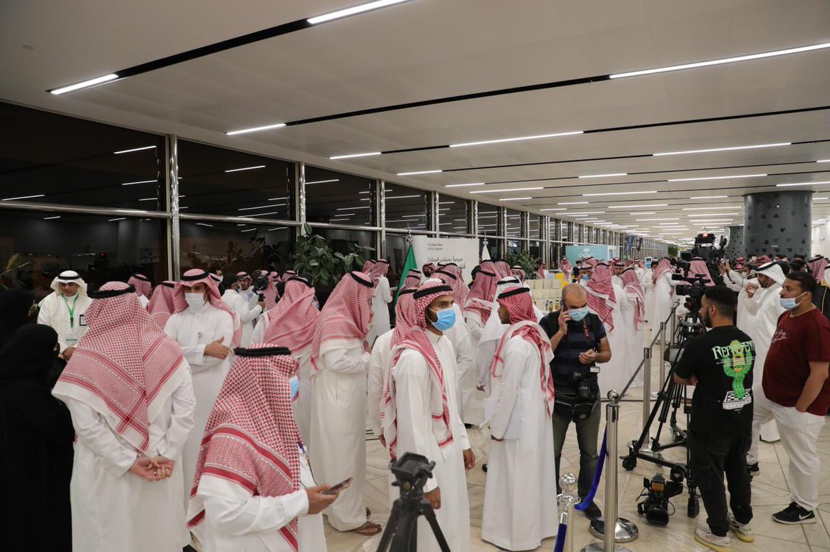 sabqorg's tweet photo. #يحدث_الآن استقبال رسمي وشعبي لأبطال المملكة في #آيسف 2022. https://t.co/qWTC23WsF6
