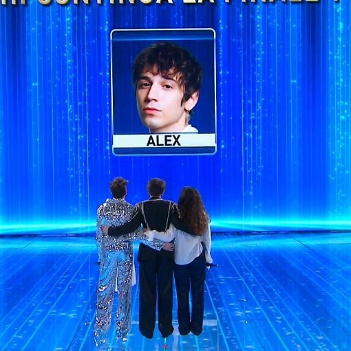 mengoxarms's tweet photo. TUTTO CIÒ È 
STRAORDINARIAMENTE
EMOZIONANTE 
#amici22 https://t.co/Uu3sSEcE2b