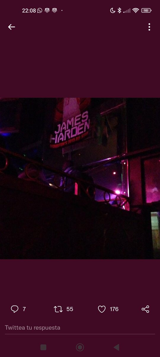rafamg91's tweet photo. @MovistarNBA Los playoffs son una fiesta, y quién sabe más de fiesta que este tío?? Yo vería estos dos partidos con James Harden #NBASundays #TiempoDePlayoffs https://t.co/A1fPbvWHFF
