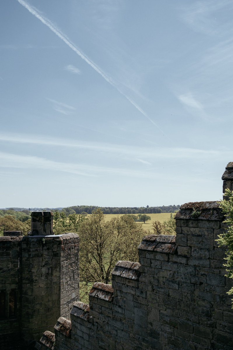 photobyklinga's tweet photo. Warwick Castle and views 💛 #warwickcastle #britishcastles https://t.co/LIdQZ8Z03C