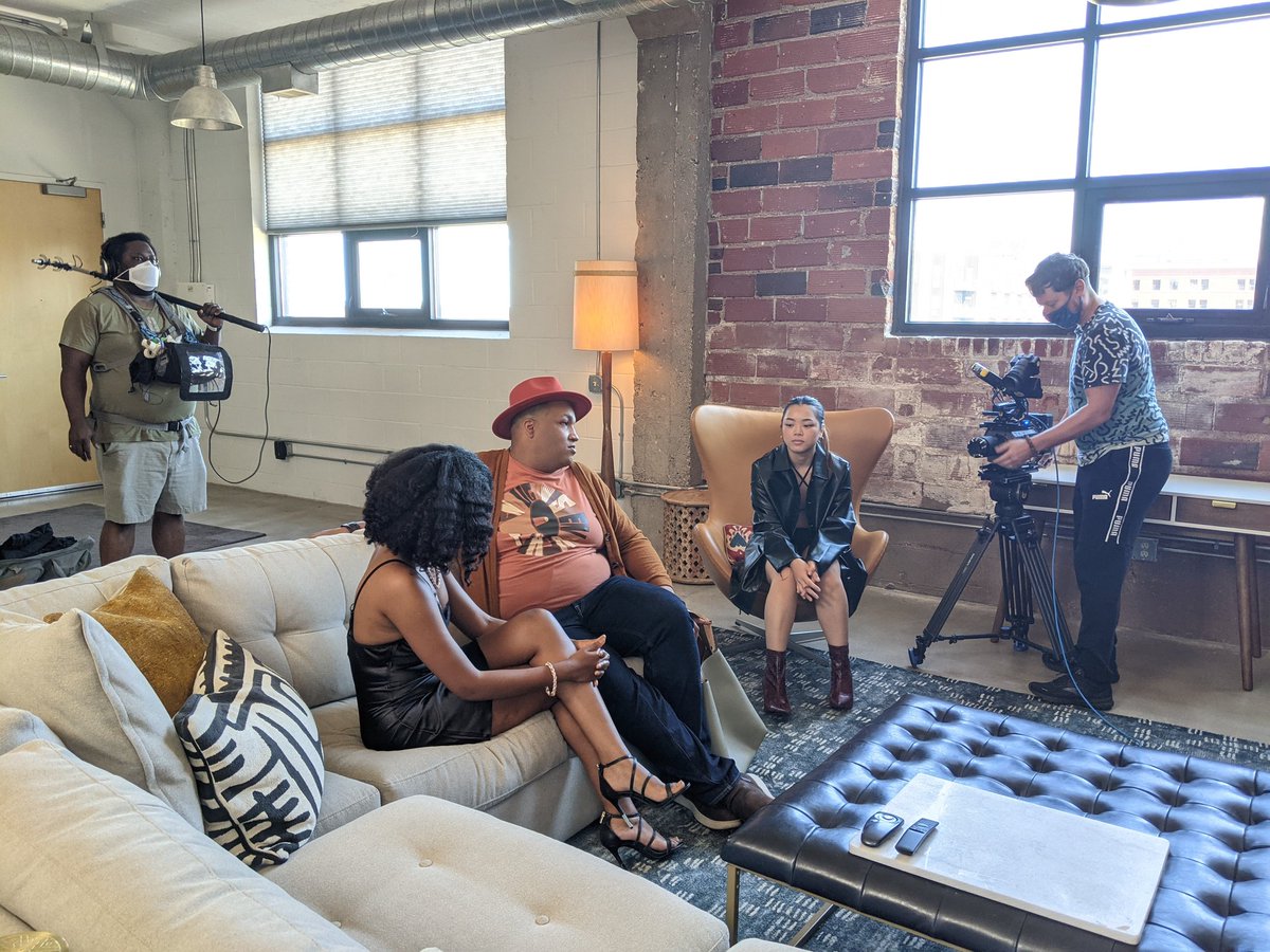 ItsNotYouWS's tweet image. Tonight's the night we'll be going live with episode 1&amp;amp;2!

Right before the premiere, I'll be going on Instagram live to chop it up with @jonnystuckmayer the INY Cinematographer! Join us at 6:50pm!

#Itsnotyouwebseries #premiere #instagramlive