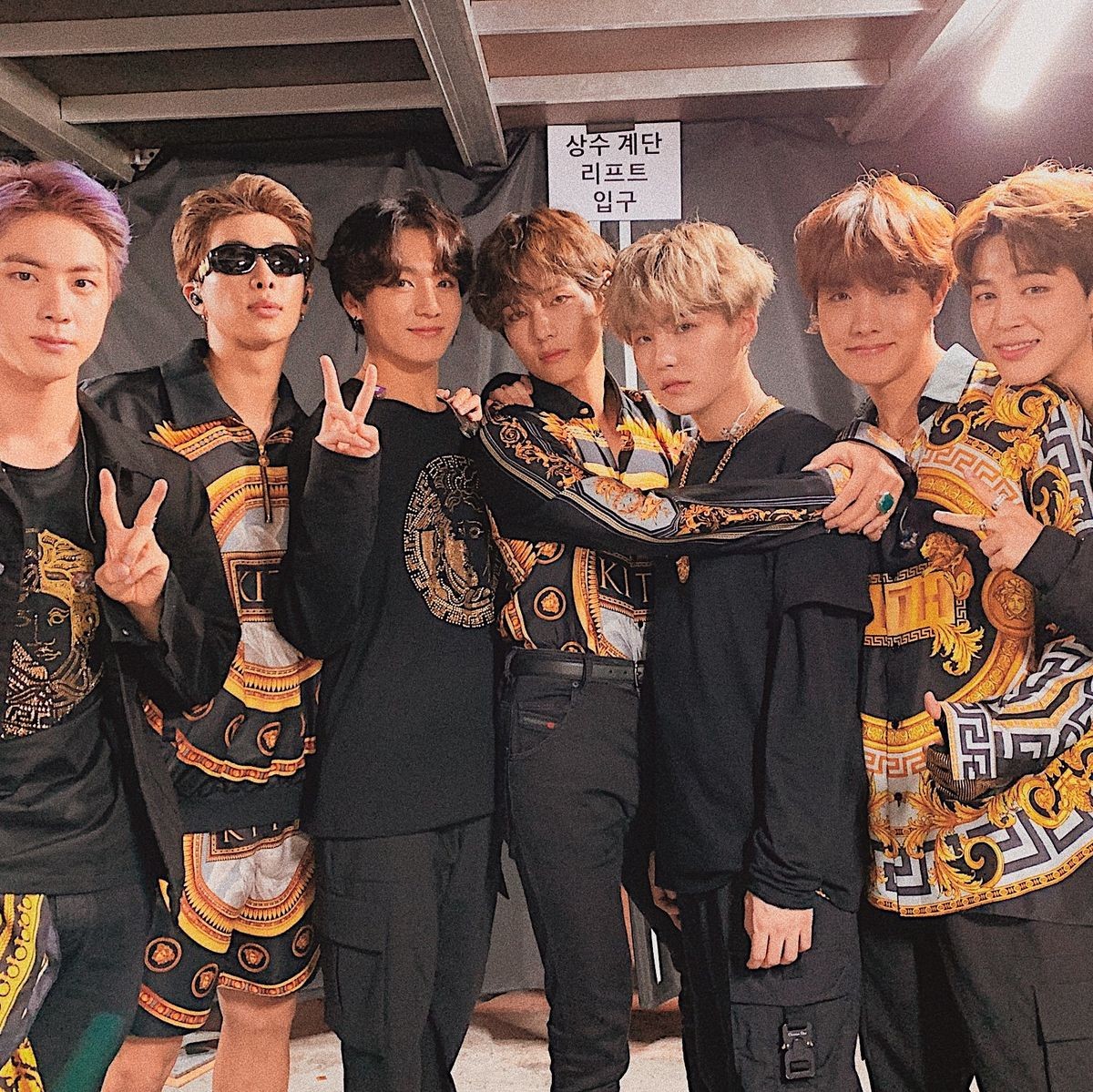 Svntan7's tweet photo. Congratulations BTS for being the most awarded artist in BBMA history. 
BTS WON🏆 top duo/group
🏆top song sales artist
🏆top selling song 
BTS PAVED THE WAY
BTS HISTORY MAKERS 
BTS WORLD DOMINATION
BTS BTS BTS
#BTS #BBMAs https://t.co/4Nb07EuCSz