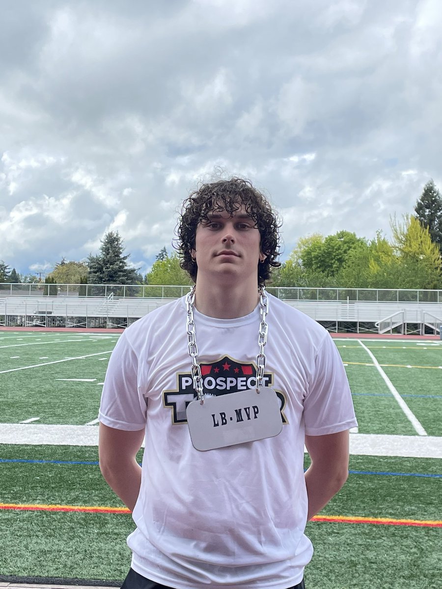 goetzaustin8's tweet photo. Good day out in Hillsboro for the @PrepRedzoneOR prospect tour. Got named MVP for LBs, thank you @JordanJ_ and special thanks to @mvp7on7 for training me hard and @WellsCaleb51 for the work today! 
As well as a 4.63 40 yard dash. (hand timed) @TigerNationFB https://t.co/NKACwRNQvm