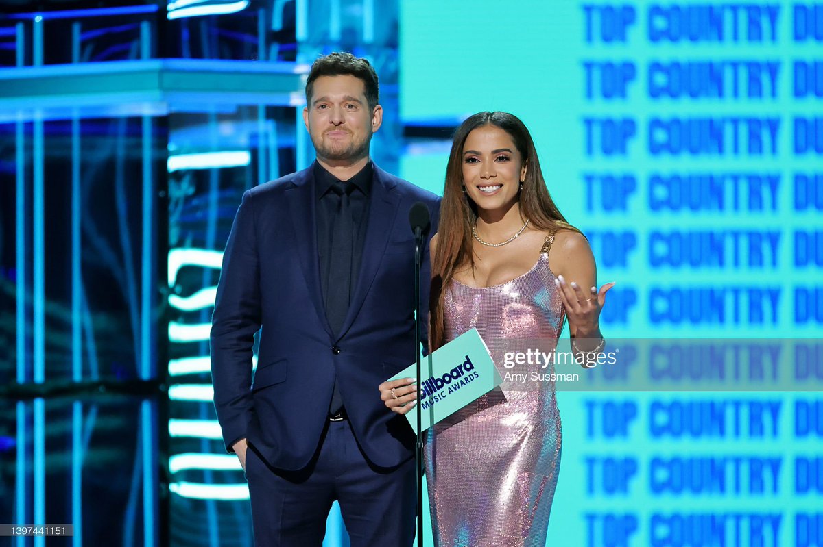 tierry_siilva's tweet photo. First #BBMAs check ✅ https://t.co/WrTwnqfsrb