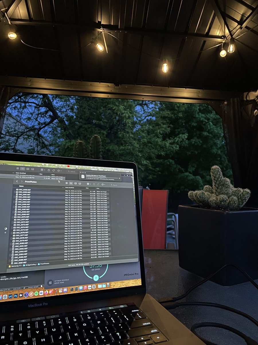 JeffreyTadlock's tweet photo. I don’t always work out of a 4Runner! Back patio work. https://t.co/sZAMZSHdgB
