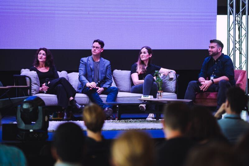 @NourishHQ CEO James Petrie at Day 2 of <a href="/foodhackglobal/">FoodHack</a> summit. Going doowwwn the rabbit hole on all things #precisionfermentation with Isabella Iglesias-Musachio of Bosque Foods, <a href="/DarkoMandich/">Darko Mandich</a>  <a href="/MeliBioInc/">MeliBio</a>, Sara F. Marquart of QOA, <a href="/danielsruben/">Daniel S. Ruben</a> <a href="/SDreamery/">stockeld_dreamery</a> #FoodHackSummit 🤯