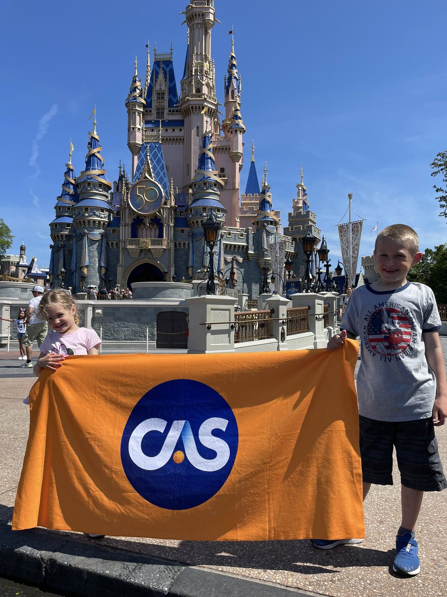 ElPenguinoLoco's tweet photo. @CASact Future Actuaries visit Magic Kingdom #CASSpring https://t.co/0W3shLbRn8