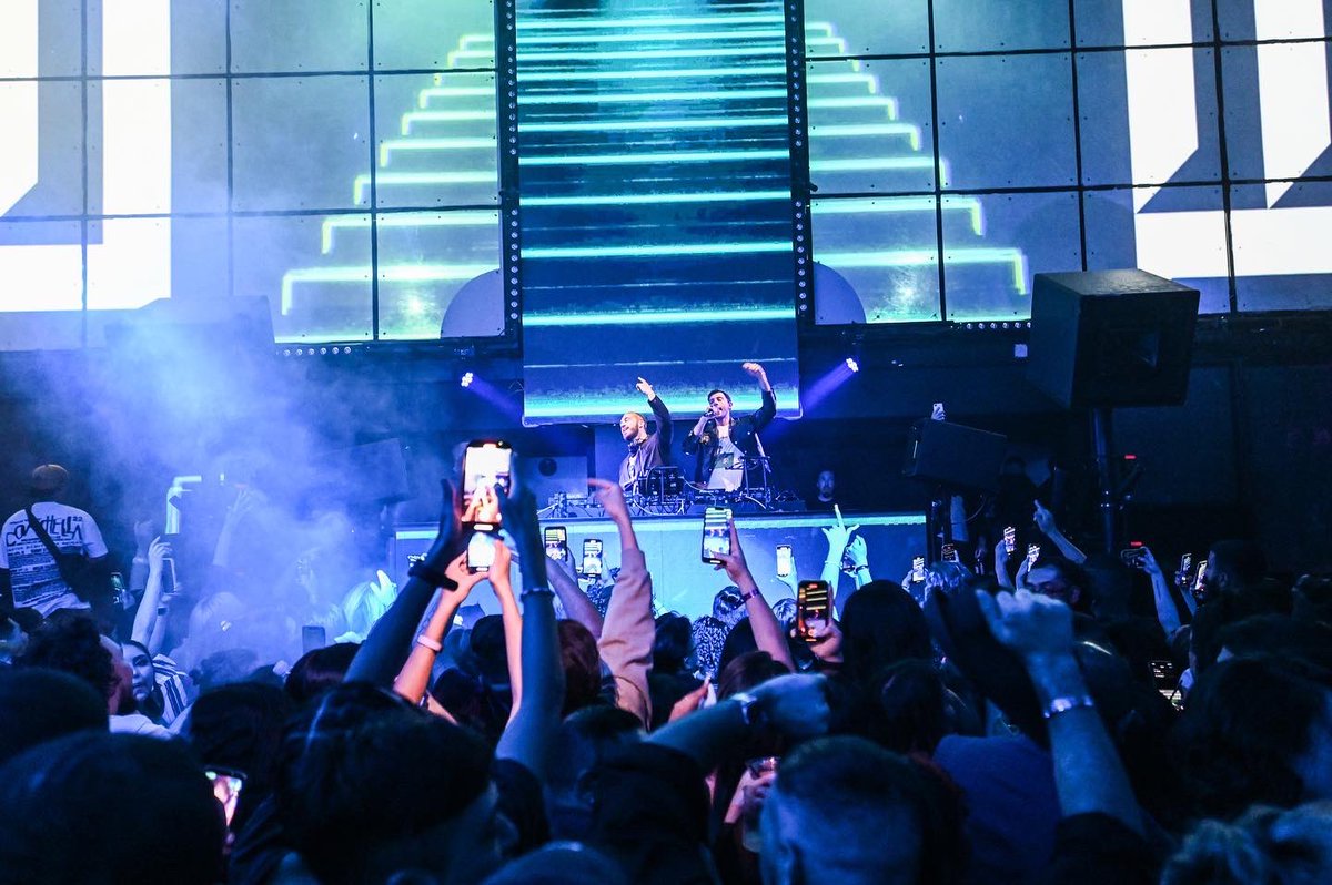 thelightvegas's tweet photo. It was an incredible weekend with @majidjordan and @ludacris! 
In case you missed it, swipe to see all the action! https://t.co/Ypy60cyEcZ