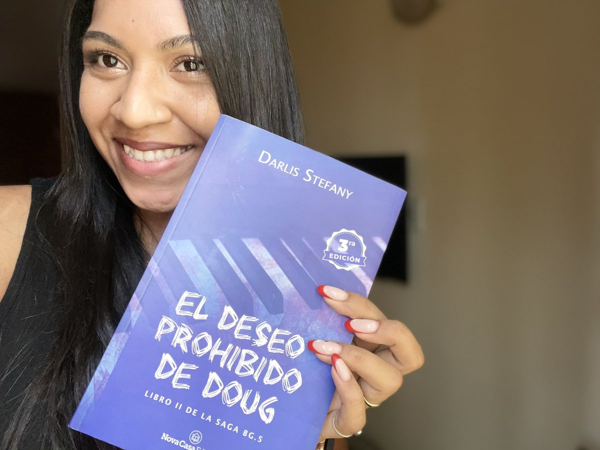 Darlis_Steff's tweet photo. Sorteo exprés de un ejemplar (3era edición) firmado de el deseo prohibido de Doug, VÁLIDO SOLO PARA PERSONAS RESIDIENDO EN VENEZUELA (por favor sólo Venezuela 🇻🇪).
Lo único que debes hacer es dar rt. Pronto diré el ganador o ganadora.
Éxitos 💜 https://t.co/8XTUXe29X1