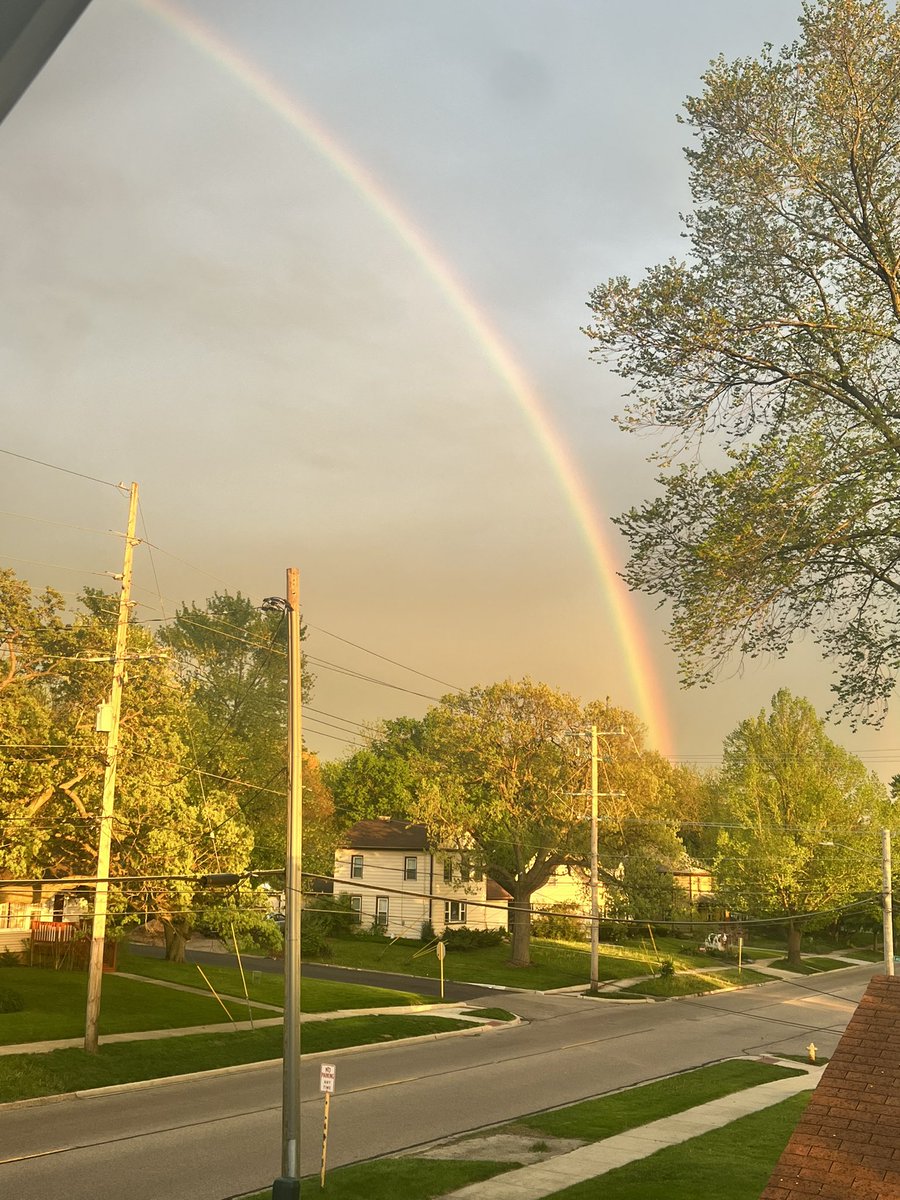 golden hour rainbow 🌈💧🌅