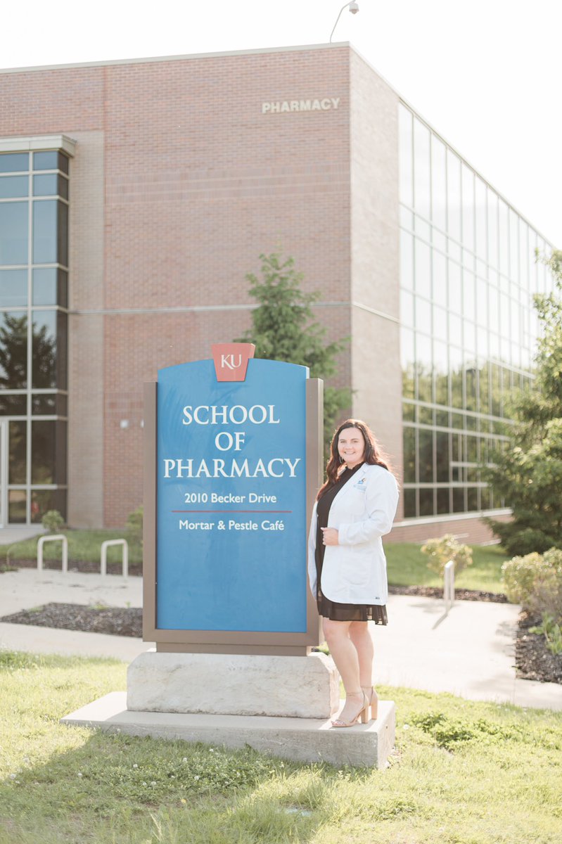 plharris3's tweet photo. A dream come true that I’m still living! Officially a KU grad with 2 more years until I’m a pharmacist. #RockChalk #Classof2022 https://t.co/VPVySM8Z7n