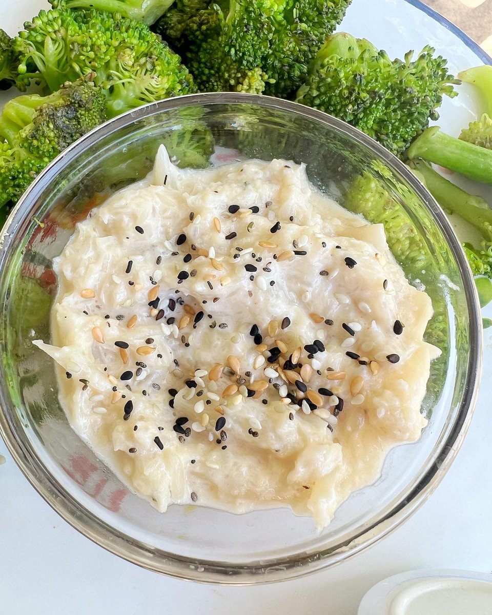 TJsObsessed's tweet photo. 📣 I’m Beyond OBSESSED with the 🚨 New Creamy Cauliflower Mash ($3.99;10/10 🌟) It really doesn’t need anything it’s perfect alone with the perfect amount of salt & creamy goodness! I added some #ebtb seasoning to elevate it! I wish they sold this in a larger+ https://t.co/Tc871gn0sE