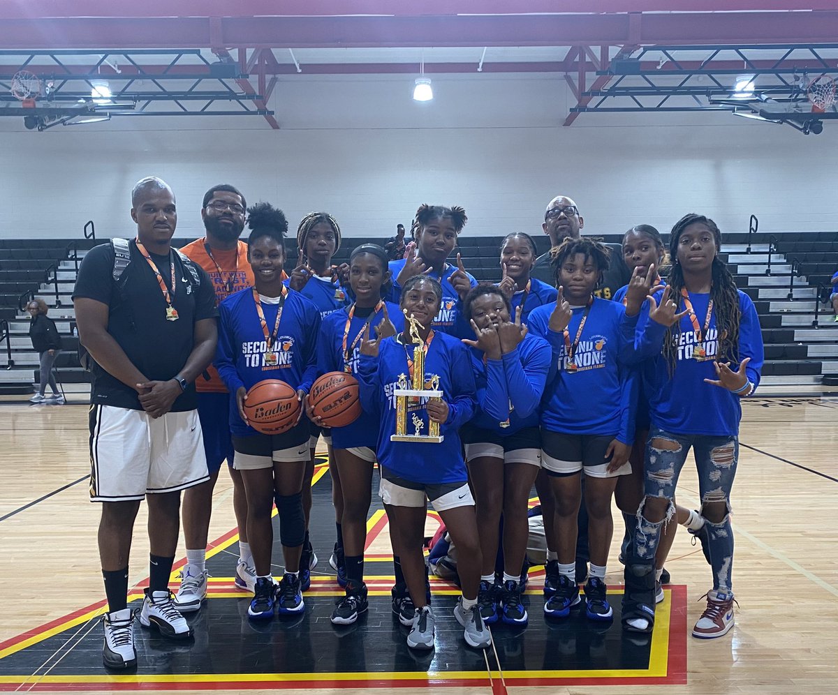 MakalaTayler's tweet photo. We went to BR today for the final game. Finished 3-0 with a big win in the championship game. So proud of my girls we stuck to the game plan and came out on top. 
#BATTLEONTHERIVERIV
#POTB #LOUISIANAFLAMES @SkyLights2026  @AlanahD2 @CimiyaRideaux @LAFlames2025 https://t.co/2bqotTfX6L