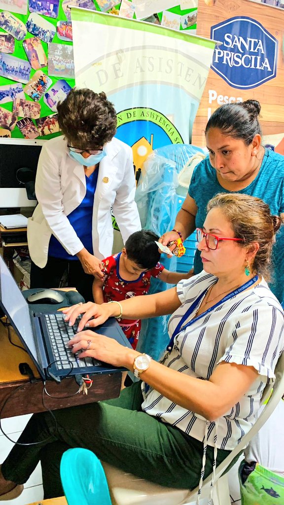 fcleoguerrero's tweet photo. En @fcleoguerrero se realizó toma de medidas antropométricas (peso-talla) a niños/as de 3 a 6 años como parte del proyecto que se firmó con la @UdeGuayaquil para combatir la desnutrición infantil.
El proyecto durará hasta el 2024

#IslaTrinitaria #actorsocial #voluntariado https://t.co/xCRUtr0iWJ