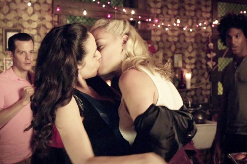 mazemcgrath's tweet photo. someone hire rachel skarsten as a girl kisser again im BEGGING https://t.co/L6JcMYVG83
