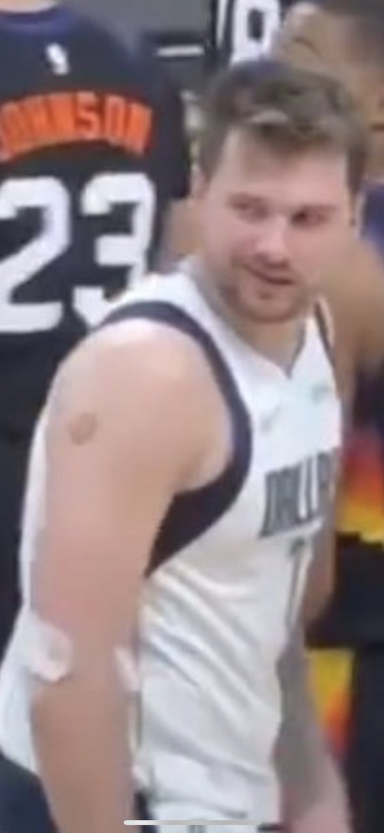 kingmizzark's tweet photo. Fuck these suns !!!!! Hollywood ass Booker https://t.co/qyMEYm3OXx