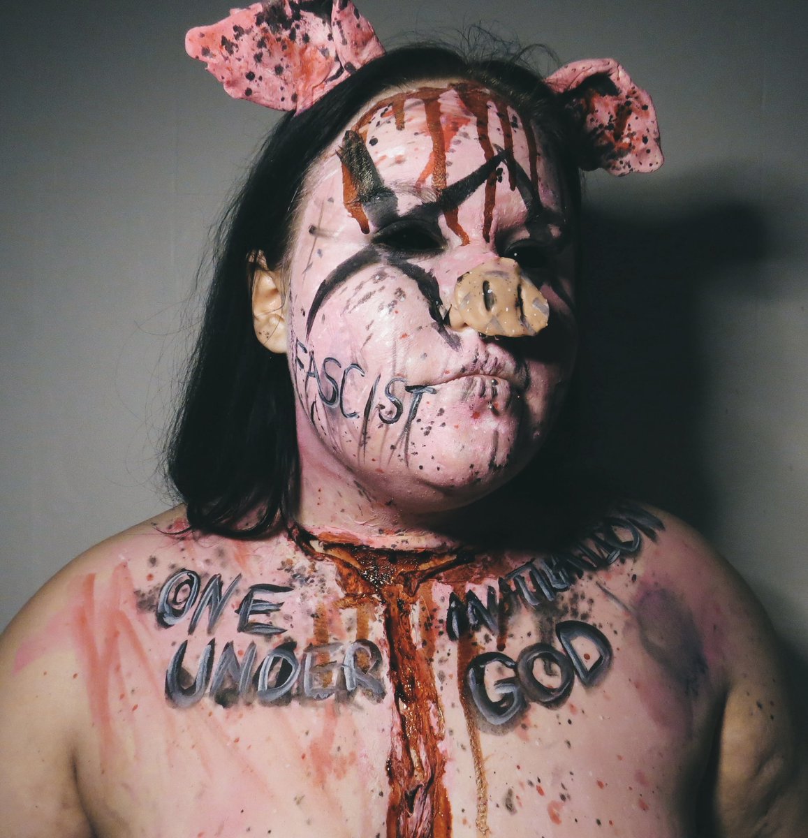 KennedyKline27's tweet photo. You Fucking Fascist! Die You Fucking Pig!! 
‘Slaughterhouse’ by @MIWband @ChrisMotionless 
#miw #motionlessinwhite #sfx #makeup #specialeffectsmakeup https://t.co/TXYhTAxUZn