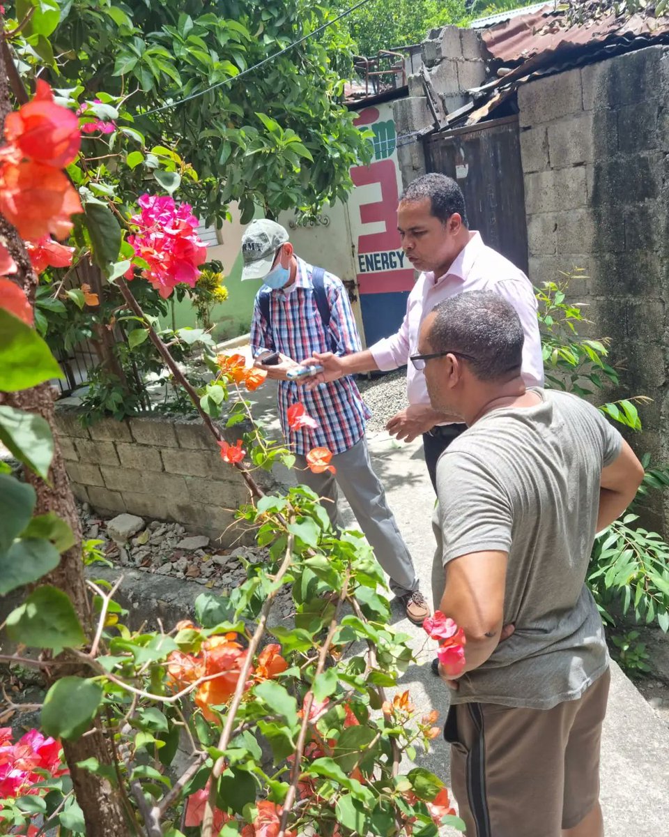 HectorBRamirez's tweet photo. Desde mi querido municipio de Navarrete, haciendo un levantamiento de los problemas medioambientales que afectan la comunidad, para desde @DiputadosRD
buscarle soluciones.
Seguiremos trabajando, siempre en favor de nuestras comunidades.
#HectorRamirez https://t.co/EZps8EhPNA