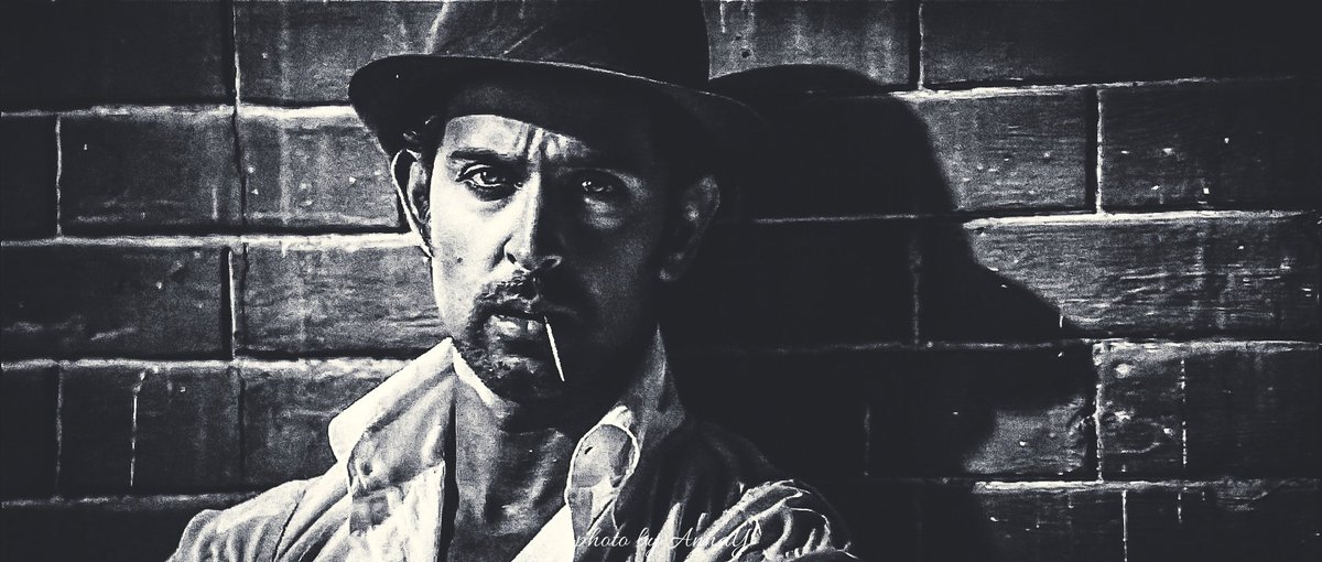 Rafetka's tweet photo. 🌅Good Morning, My Beautiful Friends 🌅
"What is the meaning of life? To serve others and do good."
©Aristotle
🪁#Kites🪁
#JayRay
✨#HrithikRoshan✨
Incredible scr by @anna_milia😘🥰🤗 https://t.co/ekQFaS2nMj