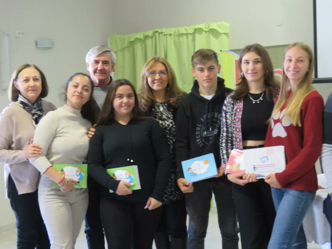 ClaudiaGiaccone's tweet photo. 📚 En Pilar se llevo a cabo la primera jornada de lectura con las ediciones “Clave de Cuento”.

📖 Durante la mañana del sábado en la Biblioteca Popular de Pilar comenzó el ciclo de «Jornadas de lecturas» del Programa «Clave de Cuento»

🌐 https://t.co/OBnDCvyqGn https://t.co/MBxNyOliuV